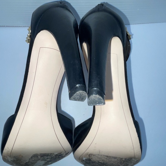 Sam Edelman | Black | Stiletto with Ankle Strap | Gold Buckle | 8.5 - Picture 13 of 16